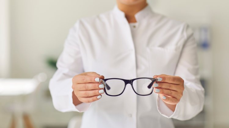 Do You Need Perfect Vision to Become a Pilot Let’s Find Out